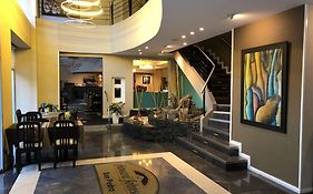 Howard Johnson By Wyndham San Pedro